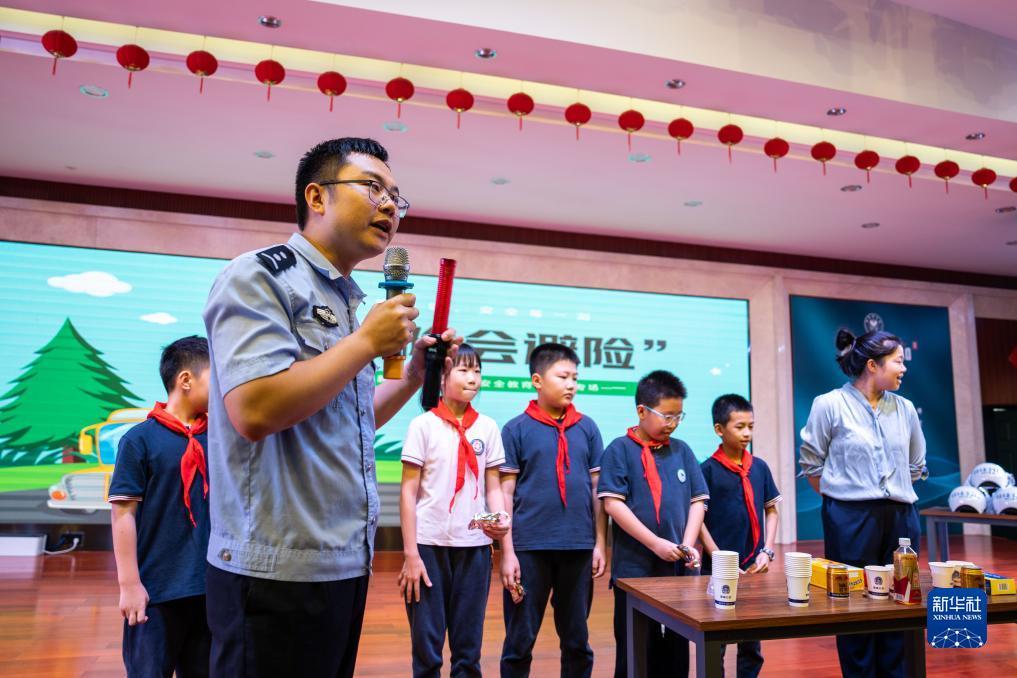 宝马线上娱乐中心下载
